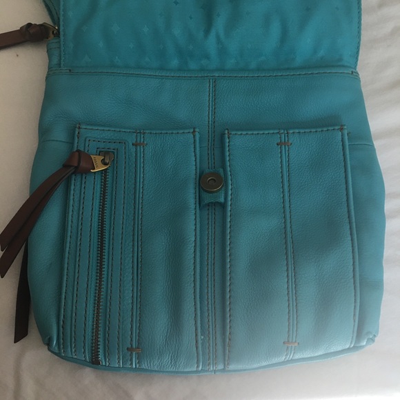 Turquoise Leather Fossil Purse Excellent Condition - Picture 5 of 16